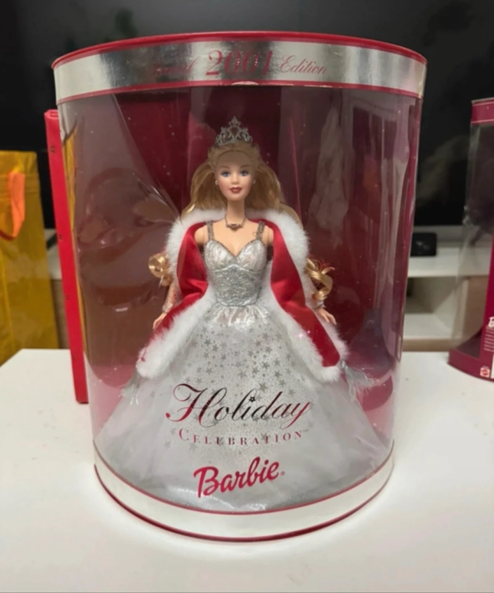 Barbie holiday 2001